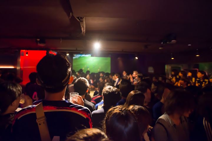 スポーツバー